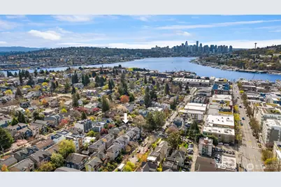 1406 N 38th Street, Seattle, WA 98103 - Photo 37