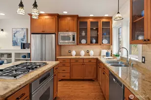 1406 N 38th St, Seattle, WA 98103 - Photo 17