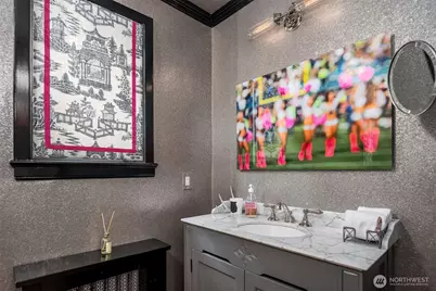 115 Dorffel Drive E, Seattle, WA 98112 - Photo 21