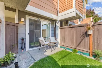 1719 SW Henderson Street, Seattle, WA 98106 - Photo 3