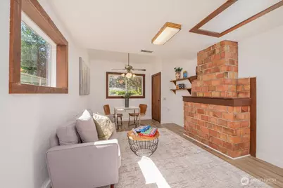 14828 Ashworth Avenue N, Seattle, WA 98117 - Photo 19