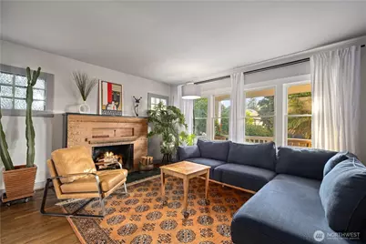 2528 1st Avenue W, Seattle, WA 98119 - Photo 3