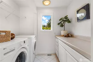 14021 SE 64th St, Bellevue, WA 98006 - Photo 25