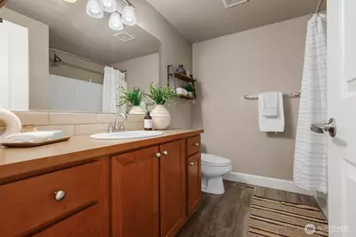 7123 Shinkle Place SW, Seattle, WA 98106 - Photo 17