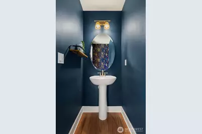 7123 Shinkle Place SW, Seattle, WA 98106 - Photo 13