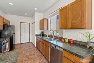 11506 188 St E, Puyallup, WA 98374 - Photo 11