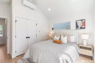 11013 Goodwin Way NE, Seattle, WA 98125 - Photo 11