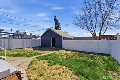 1621 W Knox Avenue, Spokane, WA 99205 - Photo 33