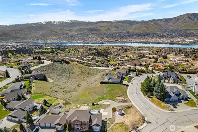 2450 Twin Peaks View, East Wenatchee, WA 98802 - Photo 9
