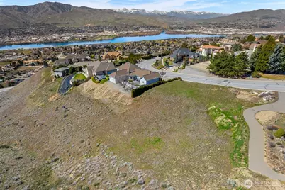 2450 Twin Peaks View, East Wenatchee, WA 98802 - Photo 11