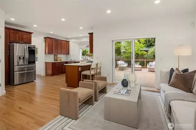 10729 23rd Avenue NE, Seattle, WA 98125 - Photo 11
