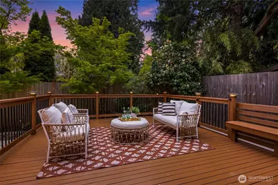 10729 23rd Avenue NE, Seattle, WA 98125 - Photo 3
