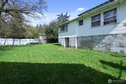 9906 Croft Street S, Tacoma, WA 98444 - Photo 31