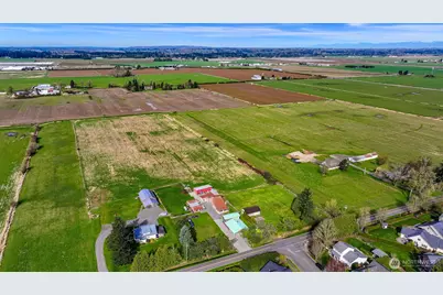 8683 Benson Road, Lynden, WA 98264 - Photo 11