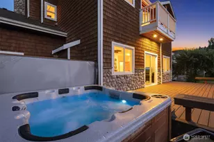 1943 Shore Ave, Freeland, WA 98249 - Photo 5