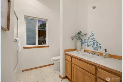 1943 Shore Avenue, Freeland, WA 98249 - Photo 35
