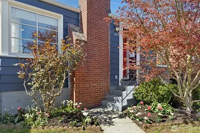 3919 Midvale Avenue N, Seattle, WA 98103 - Photo 5