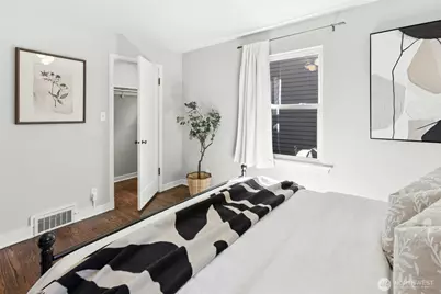 3919 Midvale Avenue N, Seattle, WA 98103 - Photo 21