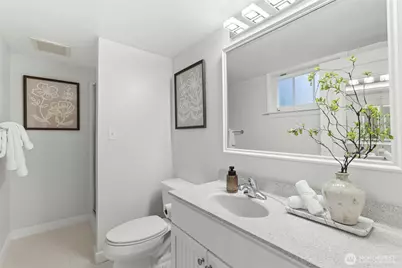 3919 Midvale Avenue N, Seattle, WA 98103 - Photo 31