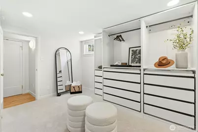 3919 Midvale Avenue N, Seattle, WA 98103 - Photo 33