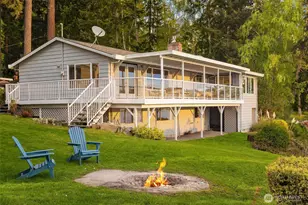 9139 SW Bayview Dr, Vashon, WA 98070 - Photo 3