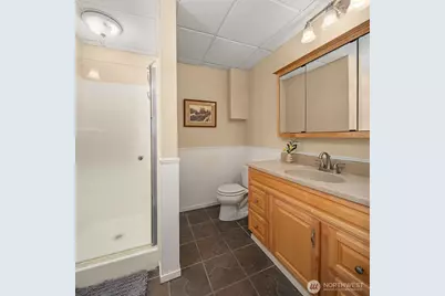 9139 SW Bayview Drive, Vashon, WA 98070 - Photo 25