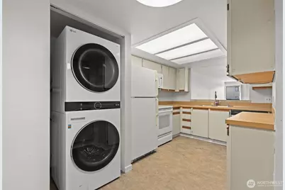500 W Roy Street #W103, Seattle, WA 98119 - Photo 15