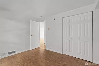 500 W Roy Street #W103, Seattle, WA 98119 - Photo 23
