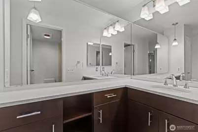500 W Roy Street #W103, Seattle, WA 98119 - Photo 19