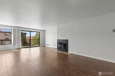 500 W Roy Street #W103, Seattle, WA 98119 - Photo 3