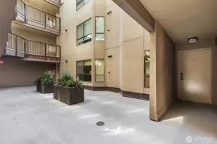 500 W Roy St, Seattle, WA 98119 - Photo 25