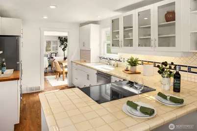 4340 NE 56th Street, Seattle, WA 98105 - Photo 15