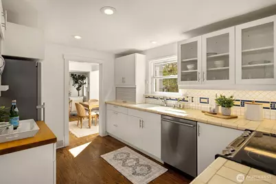 4340 NE 56th Street, Seattle, WA 98105 - Photo 13