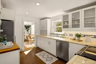 4340 NE 56th St, Seattle, WA 98105 - Photo 13