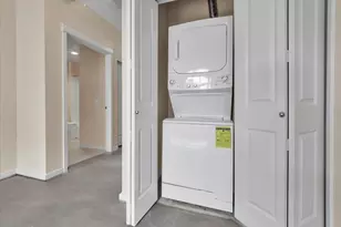 111 108th Ave NE, Bellevue, WA 98004 - Photo 11