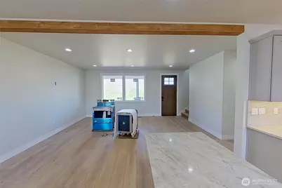 233 Saunders Avenue, Rock Island, WA 98850 - Photo 11