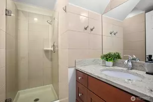 12530 SE 30th St, Bellevue, WA 98005 - Photo 17