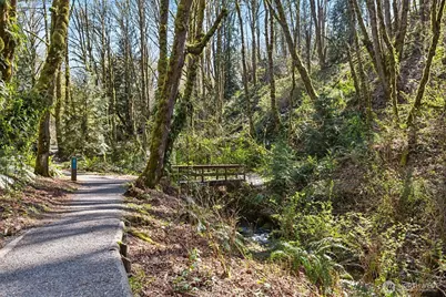 7238 Lakemont Boulevard SE, Bellevue, WA 98006 - Photo 31