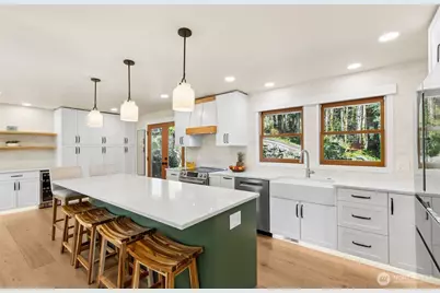 7238 Lakemont Boulevard SE, Bellevue, WA 98006 - Photo 5