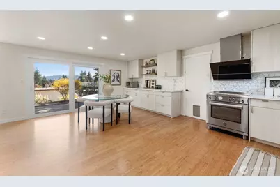 16127 SE 5th Street, Bellevue, WA 98008 - Photo 9