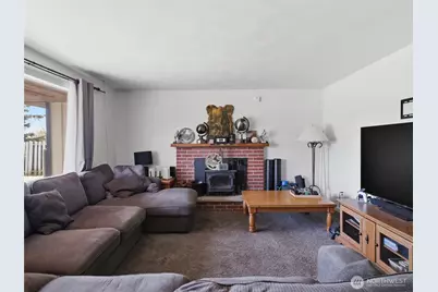 1627 Garfield Street S, Tacoma, WA 98444 - Photo 5