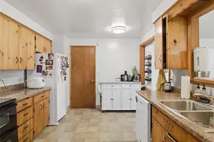 1627 Garfield St S, Tacoma, WA 98444 - Photo 9