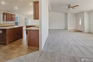 306 E H St, Shelton, WA 98584 - Photo 11