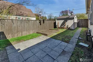 306 E H St, Shelton, WA 98584 - Photo 25