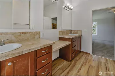 306 E H Street, Shelton, WA 98584 - Photo 21