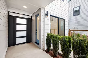 13756 SE 85th St, Newcastle, WA 98059 - Photo 3