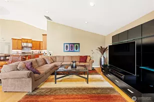 109 211th Pl NE, Sammamish, WA 98074 - Photo 13