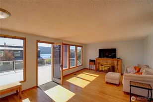 4607 Anaco Beach Rd, Anacortes, WA 98221 - Photo 9