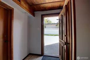 4607 Anaco Beach Rd, Anacortes, WA 98221 - Photo 25