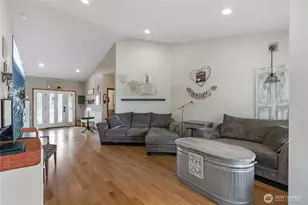 513 212th Street NW, Arlington, WA 98223 - Photo 5